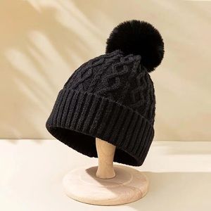 Black knit hat with faux fur Pom Pom- new
